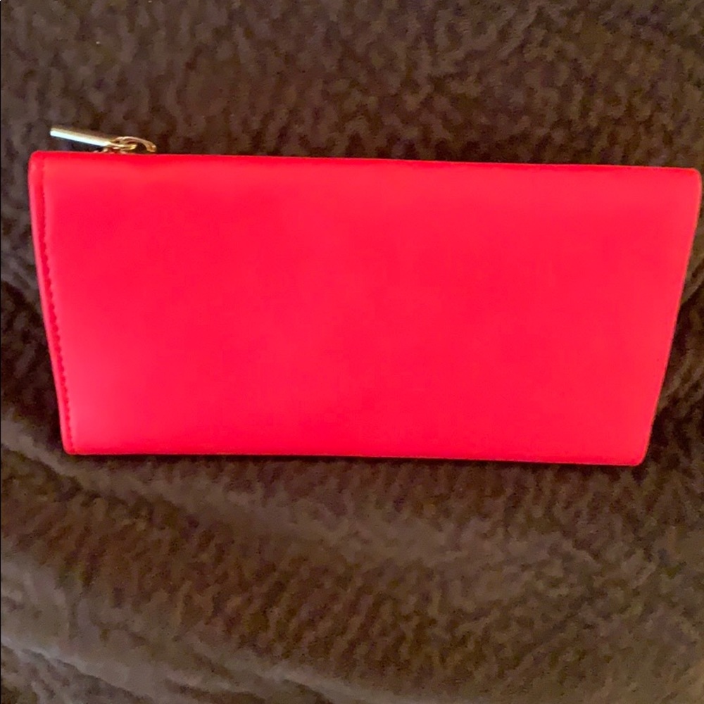 Red wallet❤️